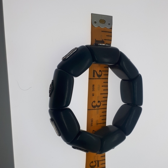 Chunky bracelet w/ Stirling silver accents. - Picture 5 of 7